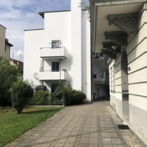 Moderne 2 Zimmer Wohnung in ruhiger Zentraler und grüner Lage