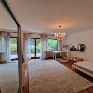 Neugründung 5er WG, vollmöblierte Zimmer, voll ausgestattet, Smart TV, großer Garten
