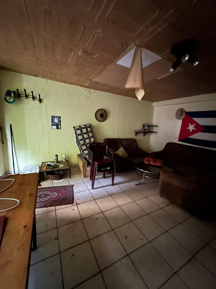 Vielseitig nutzbare Gewerbeeinheit mit Barbereich in Dortmund – Bild 2