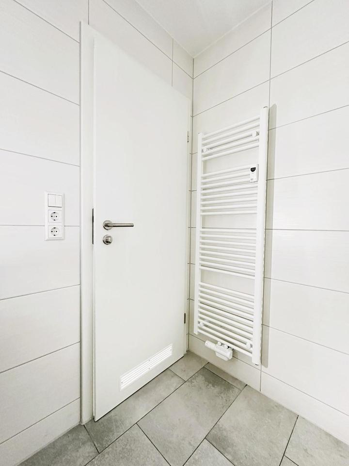 Neuwertige 4 Zim.-Penthouse Wohnung am See mit riesen Terrasse in Singen – Bild 9