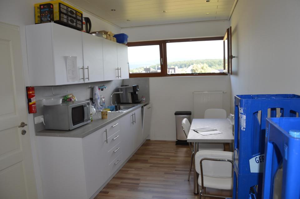 Büro/Praxisräume: ruhige Lage/hochwertiges Gebäude/viele Stellplätze mit Option Wohnen/Arbeiten – Bild 13