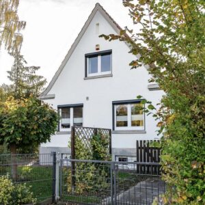 Bezugsfreies EFH in ruhiger Wohngegend - provisionsfrei!