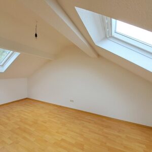 Charmante 2,5-Zimmer DG-Wohnung in Rastatt an der Murg