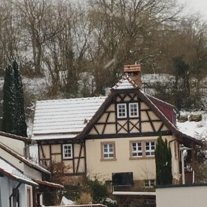 Romantisches Landhaus -ggf. mit zus. Bebauungsmöglichkeit- in Haibach- Grünmorsbach