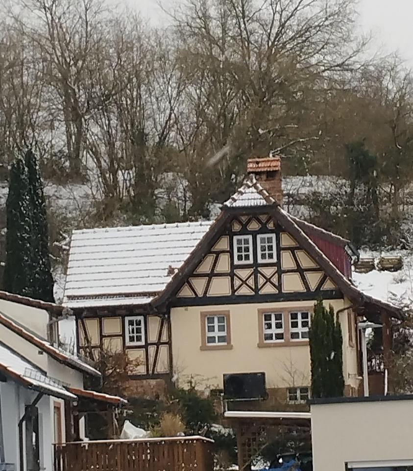 Romantisches Landhaus -ggf. mit zus. Bebauungsmöglichkeit- in Haibach- Grünmorsbach