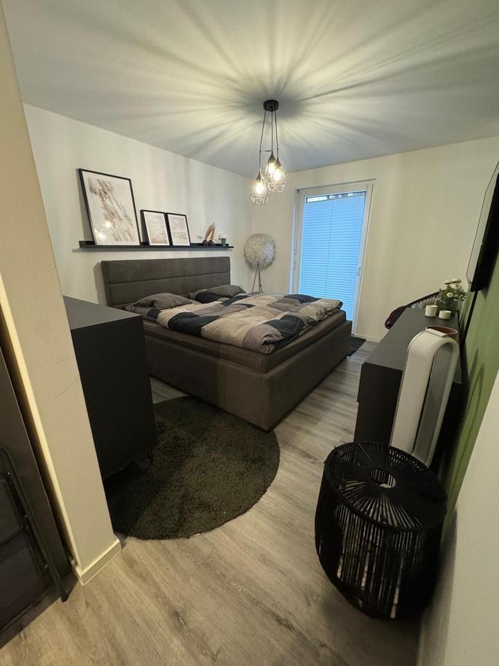 Neubau Wohnung mit Garten, Terrasse & EBK - Erdwärme, Aufzug, Stellplatz usw. – Bild 7