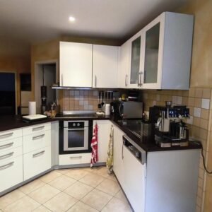 Helle hochwertig teilmöblierte 2-Zimmer-Wohnung in Sankt Augustin-Niederpleis