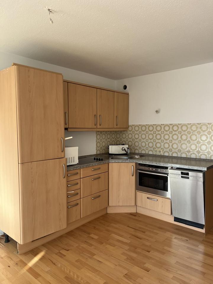 Stilvolle 1-Zimmer-Wohnung mit Balkon, Aufzug & Stellplatz – Bild 3