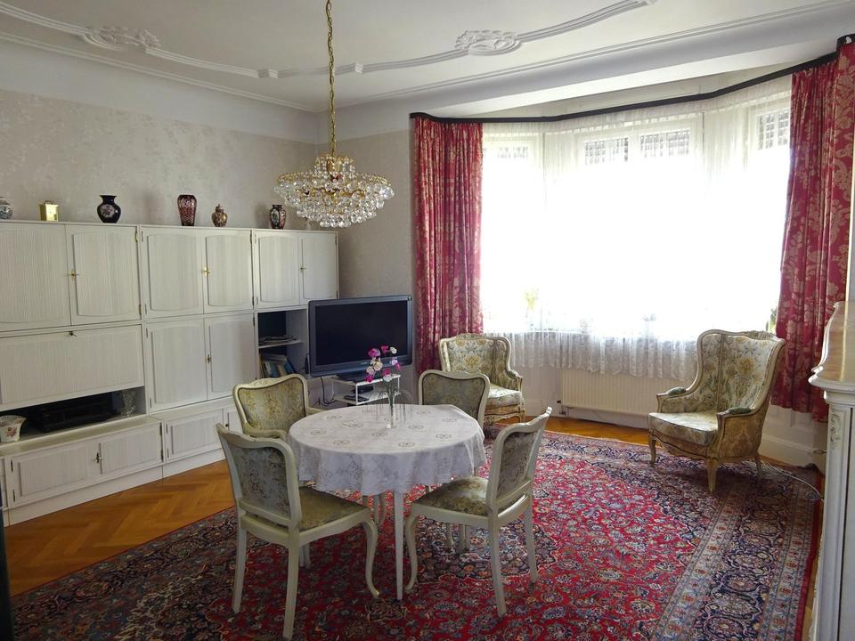 Provisionsfrei! Charmante 3-Zi.-Whg m. Balkon am Hölderlinplatz (Stgt-West) – Bild 4