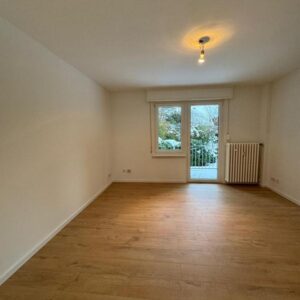 Renovierte 3-Zimmer Wohnung mit Balkon in Zentrumsnähe