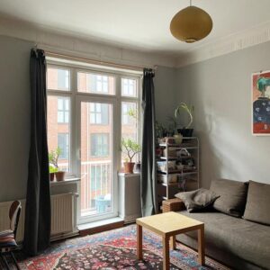 freie Altbauwohnung mit Parkplatz