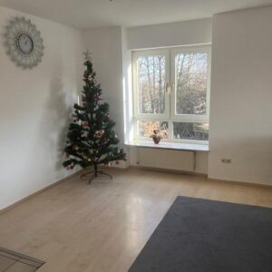 Sehr ruhige 3-Zimmer Wohnung mit Balkon & Gartenanteil