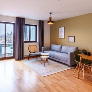 Löffelfertig: Design-Apartment für Fachkräfte | Gersthofen-Zentrum | Tiefgarage | bis 2 Jahre