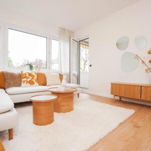 SCHWACHHAUSEN: Helle 3-Zimmerwohnung mit praktischem Grundriss