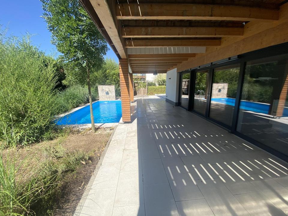 Premium 5-Zi.-Maisonette mit Privategarten, Pool & PV -exklusives Wohnen auf zwei Ebenen – Bild 4