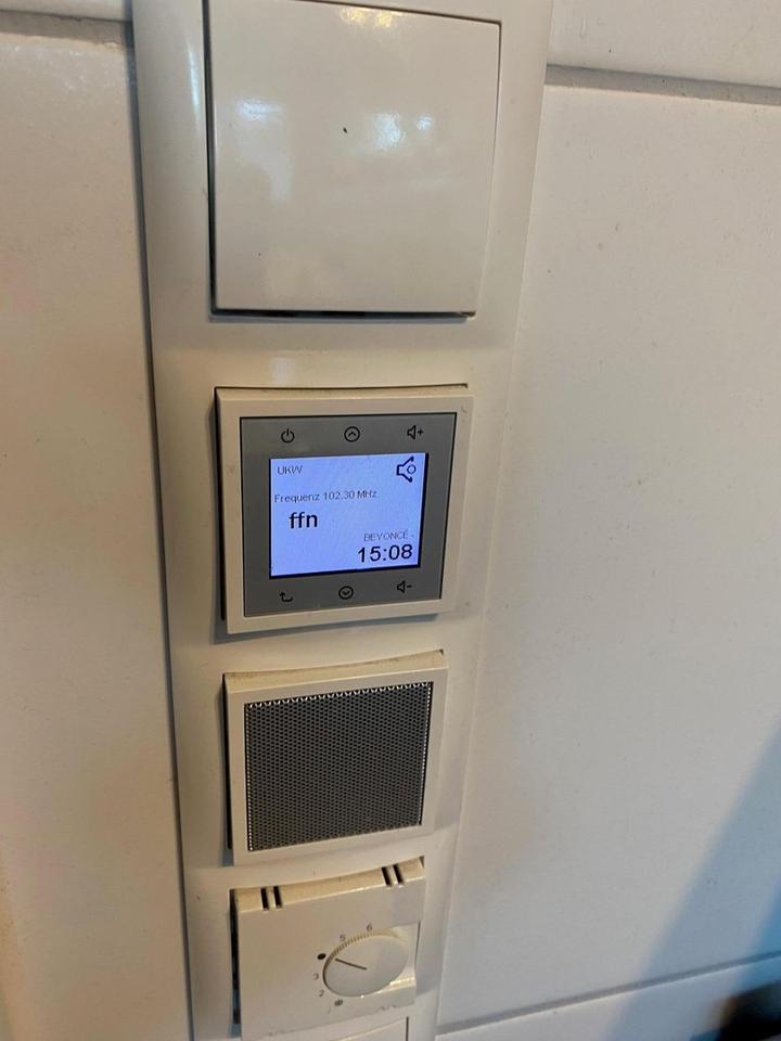 neuwertige 3 Z. Wohnung 91qm mit Gäste WC, Ankleidezimmer u. mehr – Bild 21