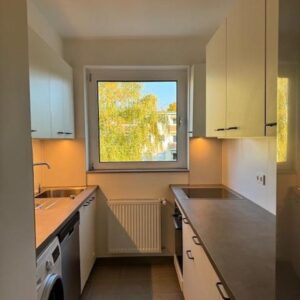 1 möbliertes Zimmer in renovierter 4-Zimmer-WG in Berlin-Spandau