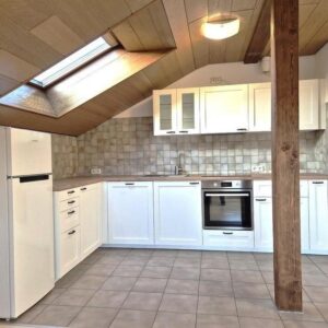 3 Zi., mit neuer Küche, Südhang, Ortsrandlage in Hünst.- Wallbach