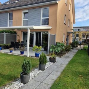 VON PRIVAT DHH 2003 IN RUHIGER LAGE VON REINBEK-NEUSCHÖNNINGSTEDT