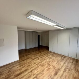 Schöne, helle Gewerbeeinheit in Schwetzingen