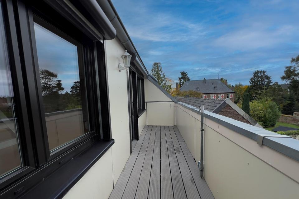 Raum zum Wachsen: Lichtdurchflutete Maisonette mit Dachterrasse – Bild 19