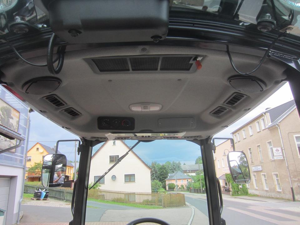 Allrad Traktor KIOTI CX2510 HST Kabine Klima Neumaschine – Bild 13
