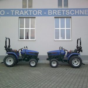 Allradtraktor FARMTRAC FT 26 Neumaschine